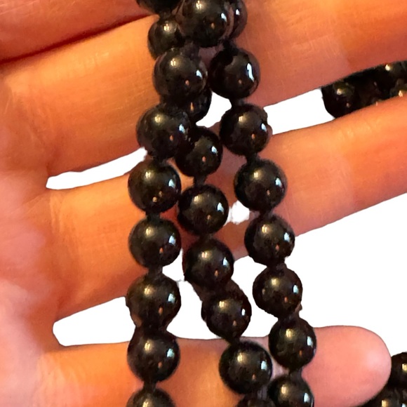 Stella & Dot Black Kelly Pearl Flower Clasp with Pavé Ladybug Necklace - Picture 8 of 13